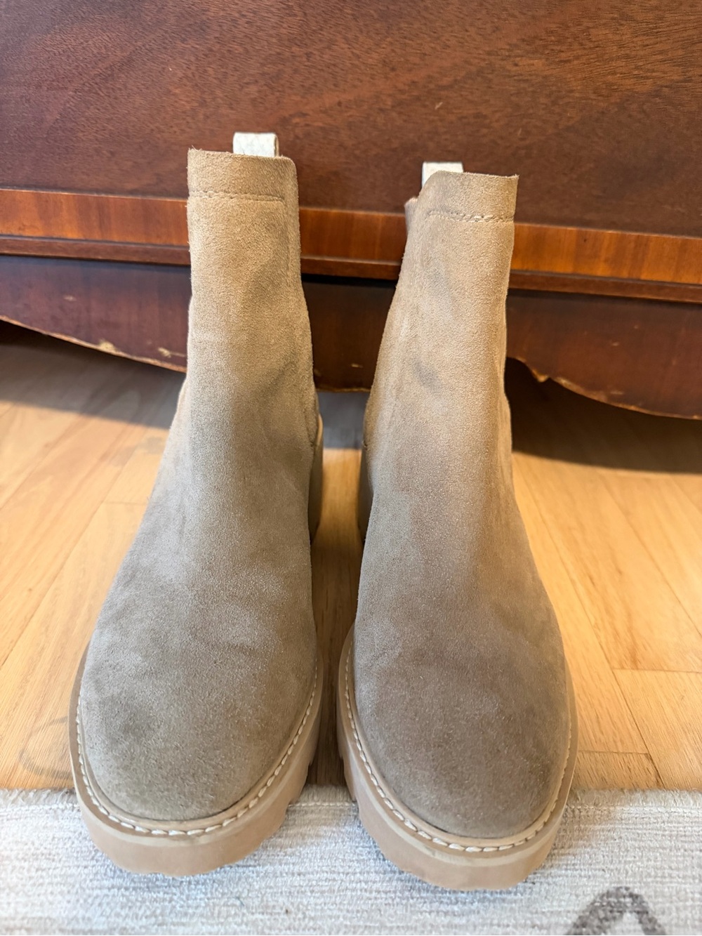 Dolce Vita Taupe Suede Lug Sole Chelsea Boots | Women’s Size 10 NWOT